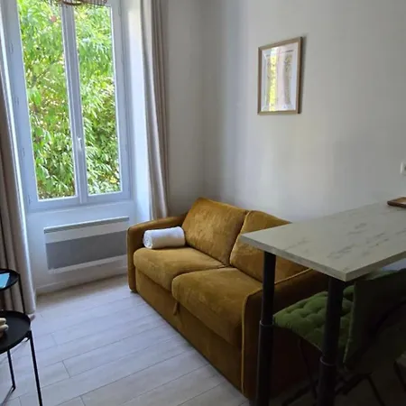 Appartement T2 Avec Terrasse En Rdc De Maison De